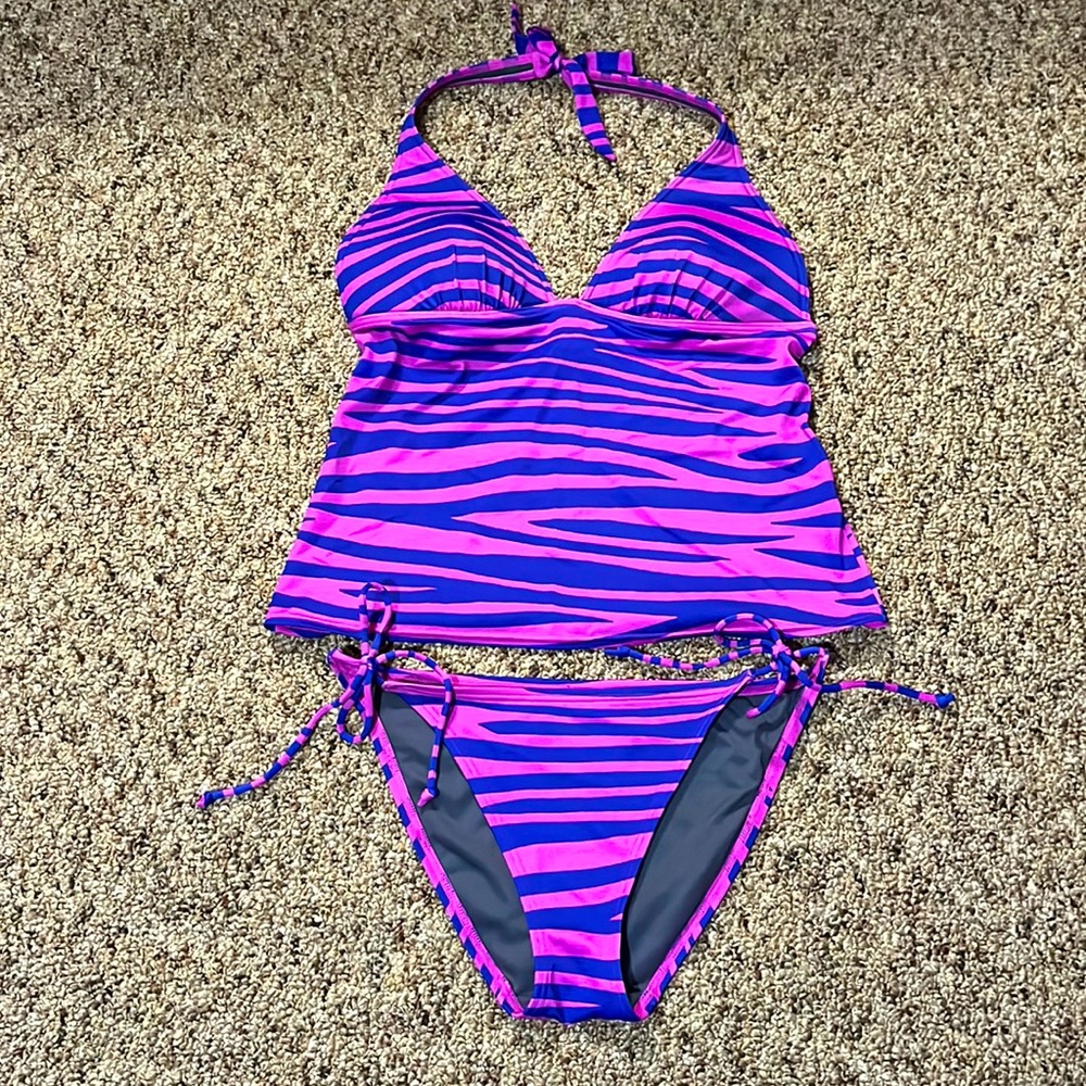 Victoria’s Secret tankini. Super cute!